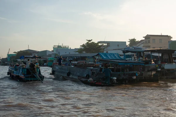Turisták Emberek Vásárolni Eladni Hajó Csónak Hajó Cai Rang Lebegő — Stock Fotó