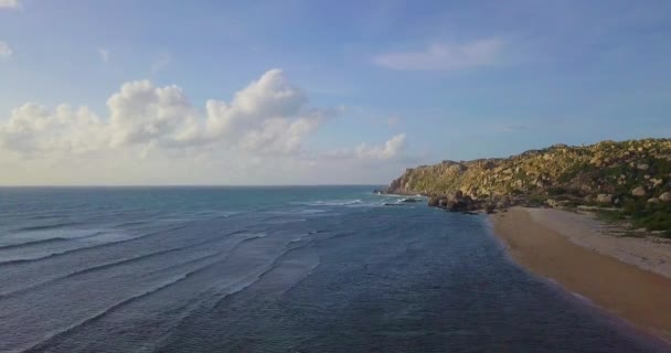 Luftaufnahme Des Schönen Tropischen Wüsteninsel Strand Von Drohne Stock Aufnahmen — Stockvideo