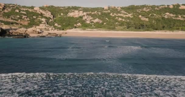 Havadan Görünümü Güzel Tropikal Çöl Ada Beach Dron Üzerinden Peyzaj — Stok video