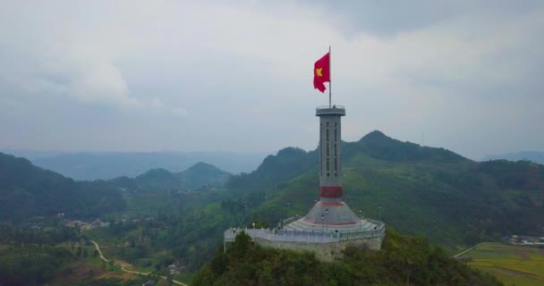잘라내기 플래그 타워입니다 로열티 비디오 베트남에서에서 깃대의 Lungcu 국가에서 최북단 — 비디오