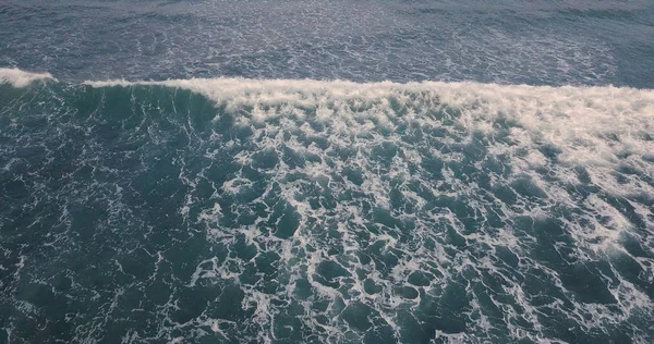 Vista Aérea Hermosa Las Olas Del Mar Desde Dron Stock — Foto de Stock