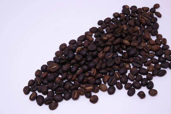 Kávová Zrna Pozadí Textury Izolovaných Bílém Pozadí Kopií Prostoru Pro — Stock fotografie