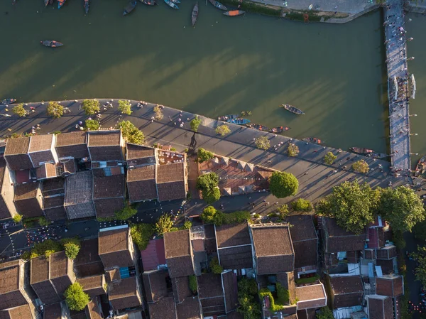 Havadan görünümü Hoi eski bir şehir veya Hoian antik kenti. Lisanslı yüksek kaliteli ücretsiz stok fotoğraf görüntü Hoi eski bir şehir. Hoi bir Unesco Dünya Mirası, Vietnam en popüler yerlerinden biri olduğunu