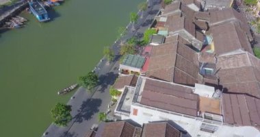 Havadan görünümü Hoi eski bir şehir veya Hoian antik kenti. Lisanslı yüksek kaliteli ücretsiz stok video görüntüleri Hoi eski bir şehir. Hoian Unesco Dünya Mirası, Vietnam en popüler yerlerinden biri olduğunu