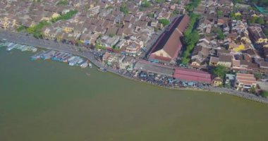 Havadan görünümü Hoi eski bir şehir veya Hoian antik kenti. Lisanslı yüksek kaliteli ücretsiz stok video görüntüleri Hoi eski bir şehir. Hoian Unesco Dünya Mirası, Vietnam en popüler yerlerinden biri olduğunu