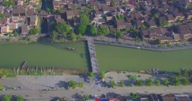 Havadan görünümü Hoi eski bir şehir veya Hoian antik kenti. Lisanslı yüksek kaliteli ücretsiz stok video görüntüleri Hoi eski bir şehir. Hoian Unesco Dünya Mirası, Vietnam en popüler yerlerinden biri olduğunu