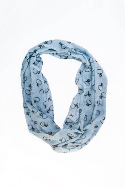 renkli moda model yüzük eşarp-kurdele, beyaz arka plan üzerinde izole ile.