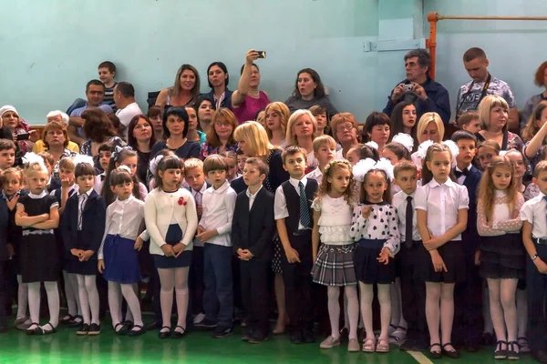 Kiev Ukraine Mai 2017 Schulkinder Auf Der Letzten Glocke Singen — Stockfoto