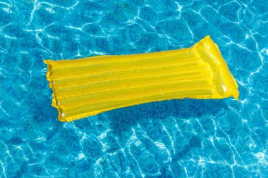 Şişme su faaliyetleri şilteler su üzerinde float