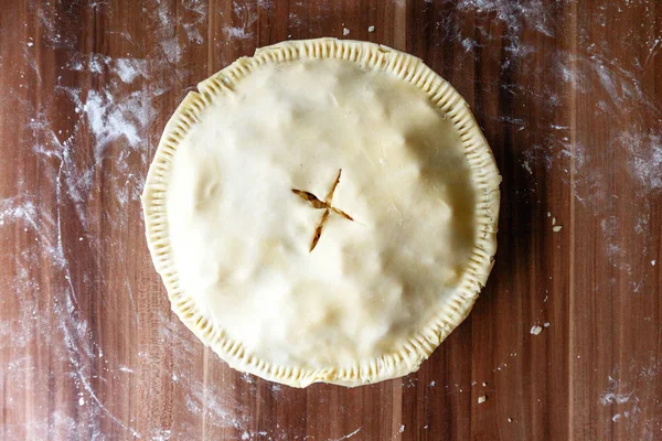 Cooking Process Indoor American Apple Pie Shortcrust Pastry Dark Wooden — Stock Photo, Image