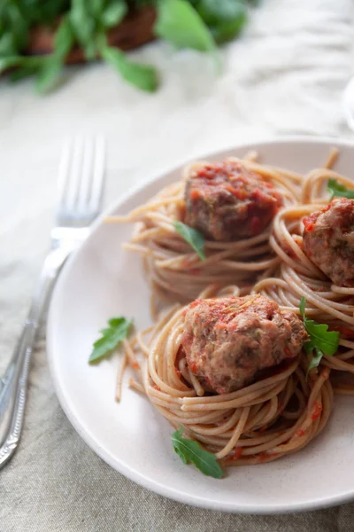 Original Italian Spaghetti With Meatballs In Tomato Sauce — Stock Photo, Image