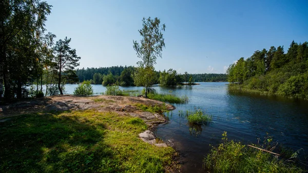Valaam Adası üzerinde görüntüleyin. Ladoga Gölü kuzeyinde. Karelya Cumhuriyeti. Rusya Federasyonu