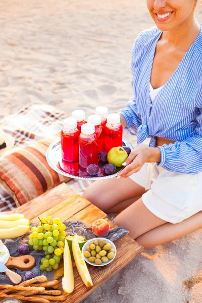 Happy Woman Holds Dish Drinks Red Juice Sunset Picnic Theme — Stock Photo, Image