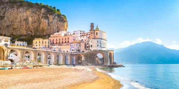 Amalfi gród na linii wybrzeża Morza Śródziemnego, Włochy — Zdjęcie stockowe