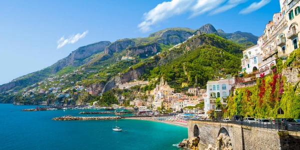 Vista matutina del paisaje urbano de Positano, Italia — Foto de Stock