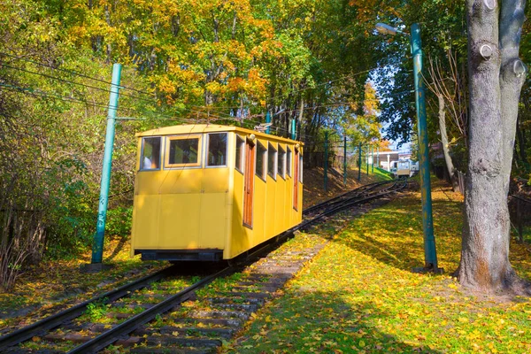 在立陶宛考纳斯的索道铁路 — 图库照片