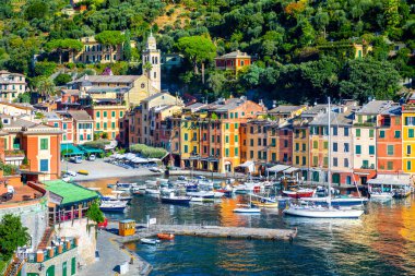 Güzel Yalı renkli evlerin Portofino, İtalya