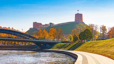 Kule Gediminas Vilnius, Litvanya. Tarihi sembolü Vilnius şehir ve Litvanya kendisi. Üst Vilnius Castle karmaşık. Yaz. Turizm