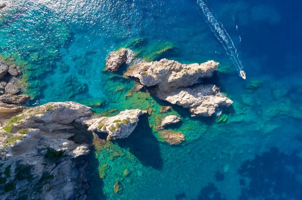 Paleokastritsa baai op Corfu eiland, Ionische archipel, Griekenland — Stockfoto