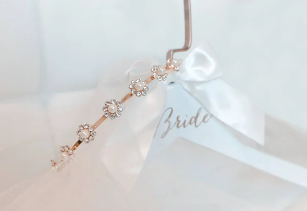 Tiara Nupcial Brilhante Projetado Com Pérola Forma Flor Diamante Com — Fotografia de Stock