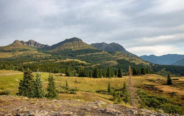 Durango ve Silverton arasındaki Molalar Geçidi 'nin sabah görüntüsü Colorado' da