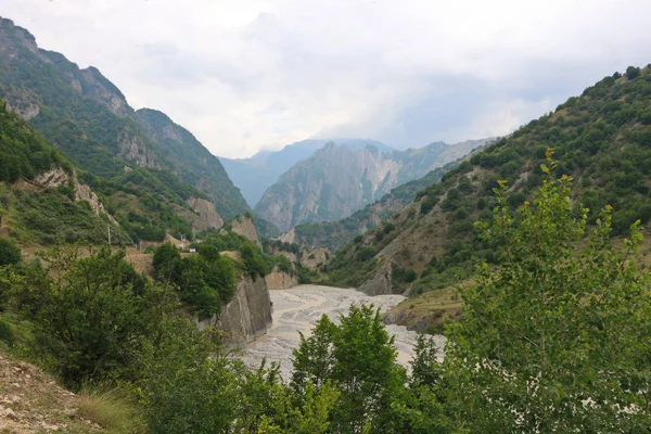 Dağ manzarası, Azerbaycan
