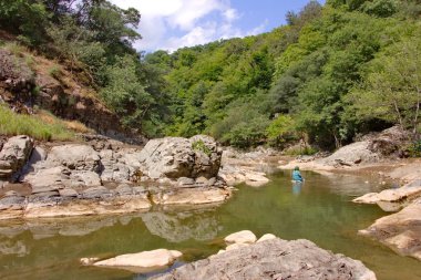 dağ nehir Vilash ve güzel plajları