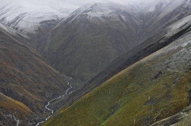 Azerbaycan dan dağ manzarası