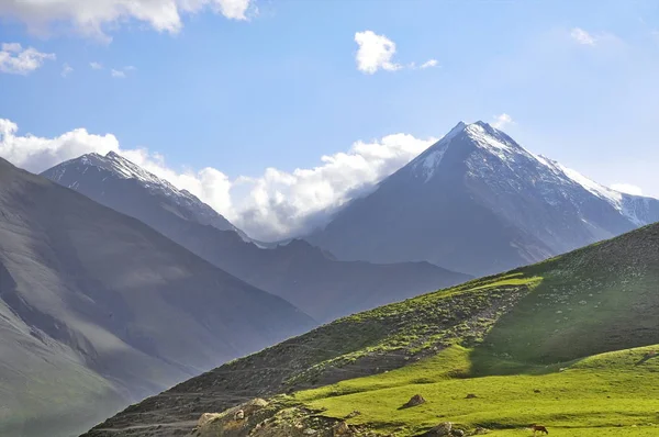 Krajobraz górski z Azerbejdżanu — Zdjęcie stockowe
