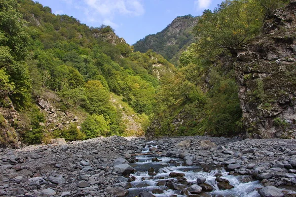 Mountain landscape from Kakh region of Azerbaijan — Stock Photo, Image