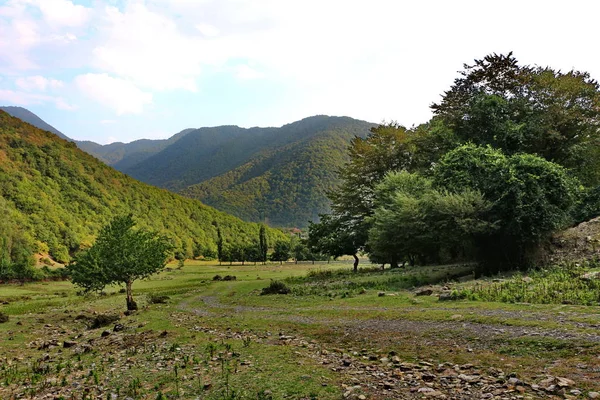 Autumn landscape in the mountains of Azerbaijan — Stock Photo, Image