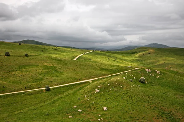 Paisaje montañoso de la región norte de Azerbaiyán, Siazán . — Foto de Stock