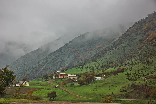 Sonbahar manzara Taliş Dağları, Azerbaycan