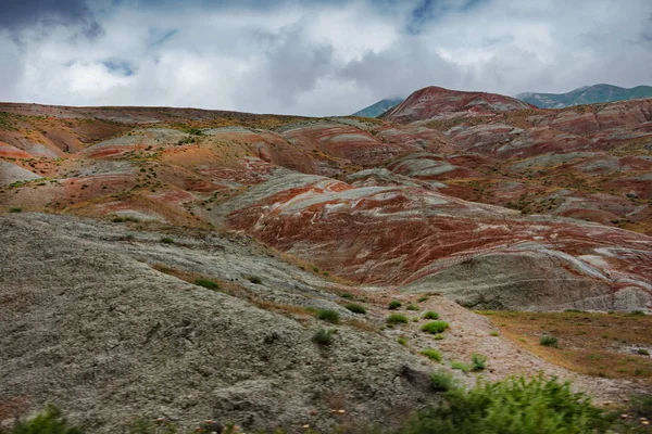 Bunte Hyzyn-Berge im Sommer — Stockfoto