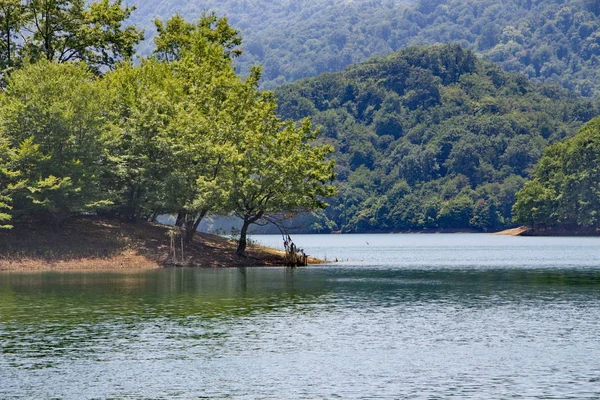 Serbatoio di Hanbulan vicino alla città di Lankaran — Foto Stock