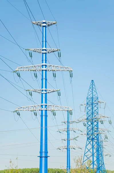 High Voltage Electric Tower New Painted Power Line Masts — Stock Photo, Image