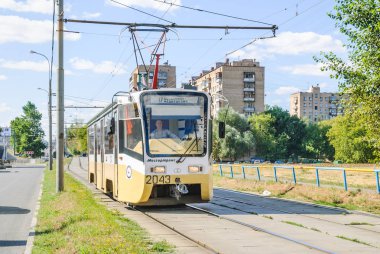 Moskova, Rusya - 21 Ağustos 2010: Tramvay Ktm-8 (Ust-Katav vagon-bina bitki) rota 17 Rostokino