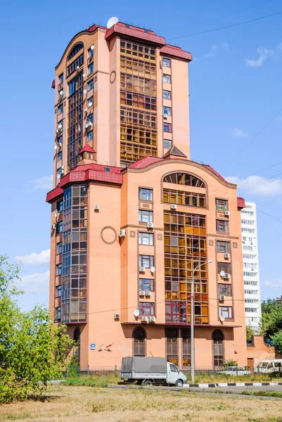 Moskwa Rosja Sierpnia 2010 Trzech Sekcji Wielokondygnacyjnych Cegła Monolityczne House — Zdjęcie stockowe