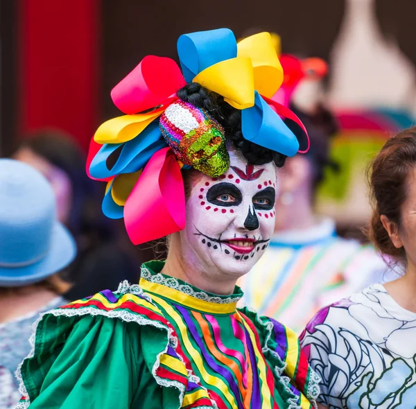MOSCOW, RUSSIA - June 29, 2018: The 2018 FIFA World Cup. A National house for Mexican fans in Gostiny Dvor. Celebration of the Day of the Dead. Girl dressed as the goddess of death — Stock Image Moscow Russia June 2018 2018 Fifa World Cup National House Stock Photo