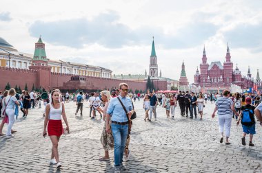 Moskova, Rusya - 29 Haziran 2018: 2018 Dünya Kupası. Kızıl Meydan turistlere