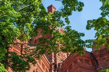 Tüm kim Moskova manastırda üzüntü All merhametli kurtarıcı eski harap Katedrali. Parça