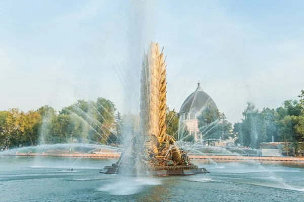 Efsanevi Sovyet Çeşme 