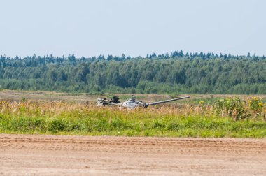 Alabino askeri eğitim alanı, Moskova Oblast, Rusya Federasyonu - 26 Ağustos 2018: Uluslararası Forumu ordu-2018. Depoda pusu