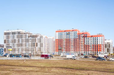 Moskova-2 Nisan 2019: yeni güzel Prefabrik blok apartmanlar konut kompleksi 