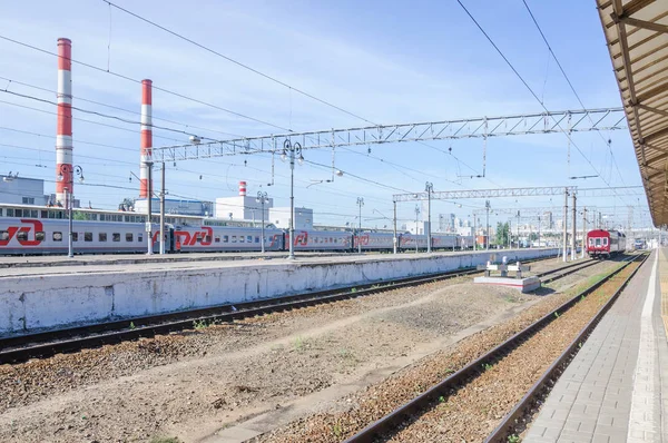 Moscow Russia August 2015 Cars Long Distance Trains Siding Kiyevsky — Stock Photo, Image