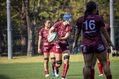 Tokyo, Japonya, 4 Kasım 2023: Bir maçta bayan rugby oyuncuları