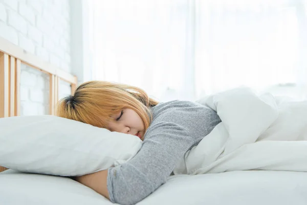 Beautiful Young Asian Woman Sleeping Bed Morning Attractive Asian Girl — Stock Photo, Image