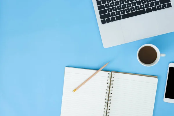 Office Desk Working Space Flat Lay Top View Mockup Foto — Fotografia de Stock