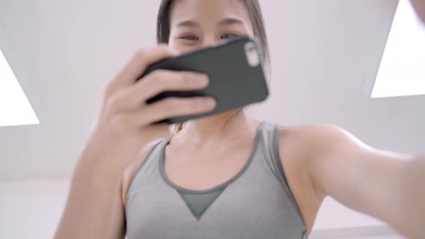 Young Asian Blogger Woman Using Smartphone Photo Post Social Media — Stock Video