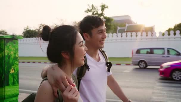 Traveler Asian Couple Traveling Walking Bangkok Thailand Sweet Asia Couple — Stock Video